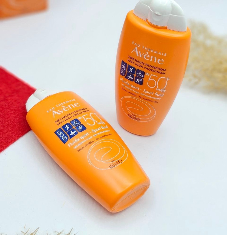 کرم ضد آفتاب بیزانس مدل فلوئید اسپورت حجم ۱۰۰ میلی لیتر SPF50 مناسب انواع پوست کپی